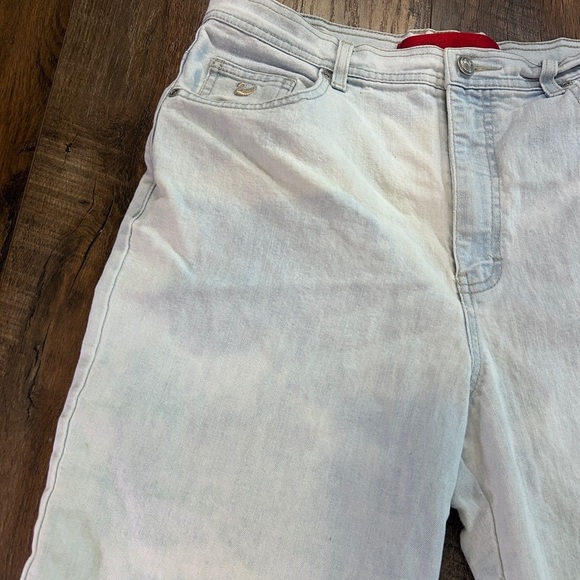 Light Wash Gloria Vanderbilt Jeans Size 14 - Picture 2 of 9